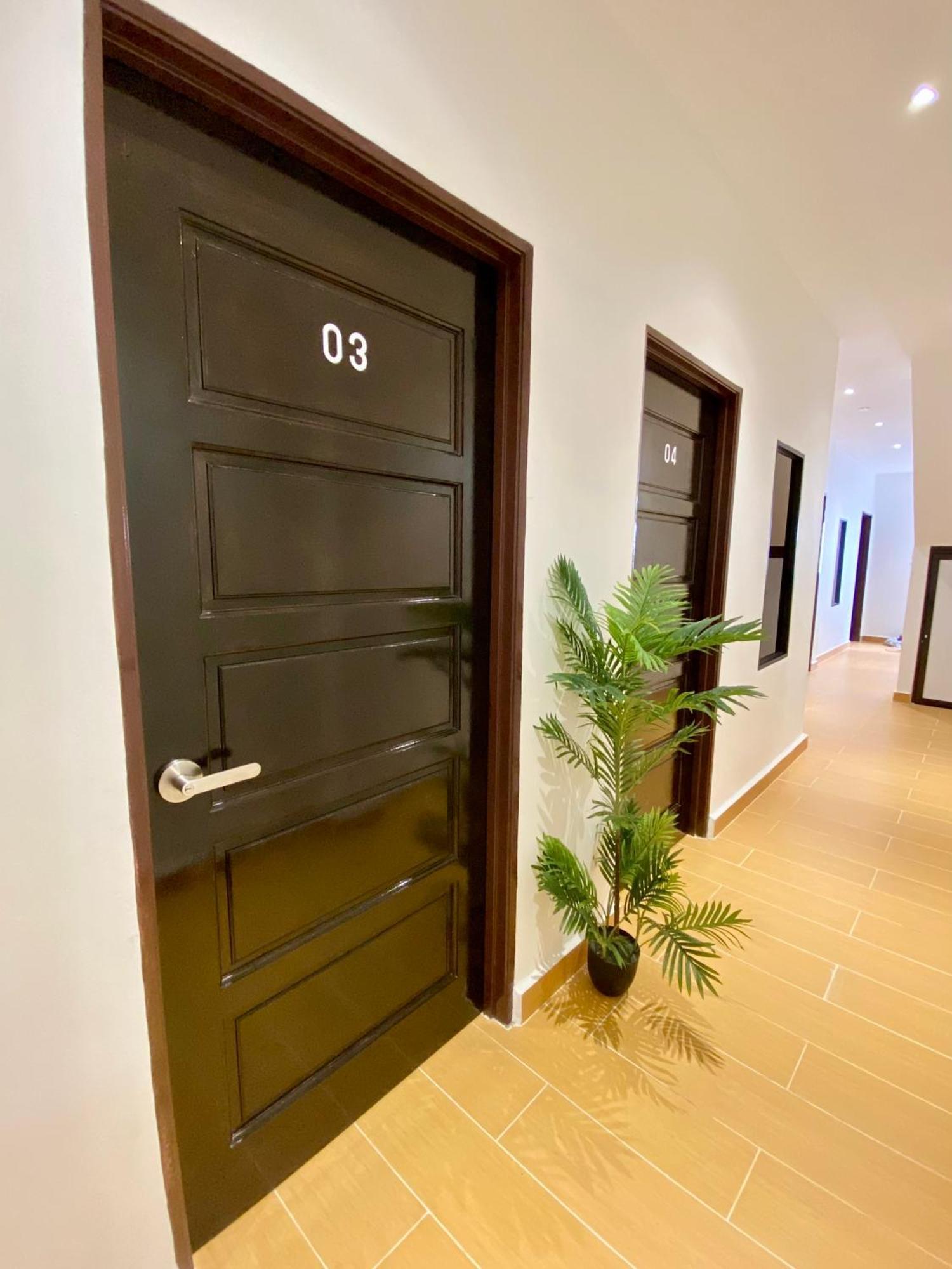 The 6N By Sky Hive Otel George Town Dış mekan fotoğraf