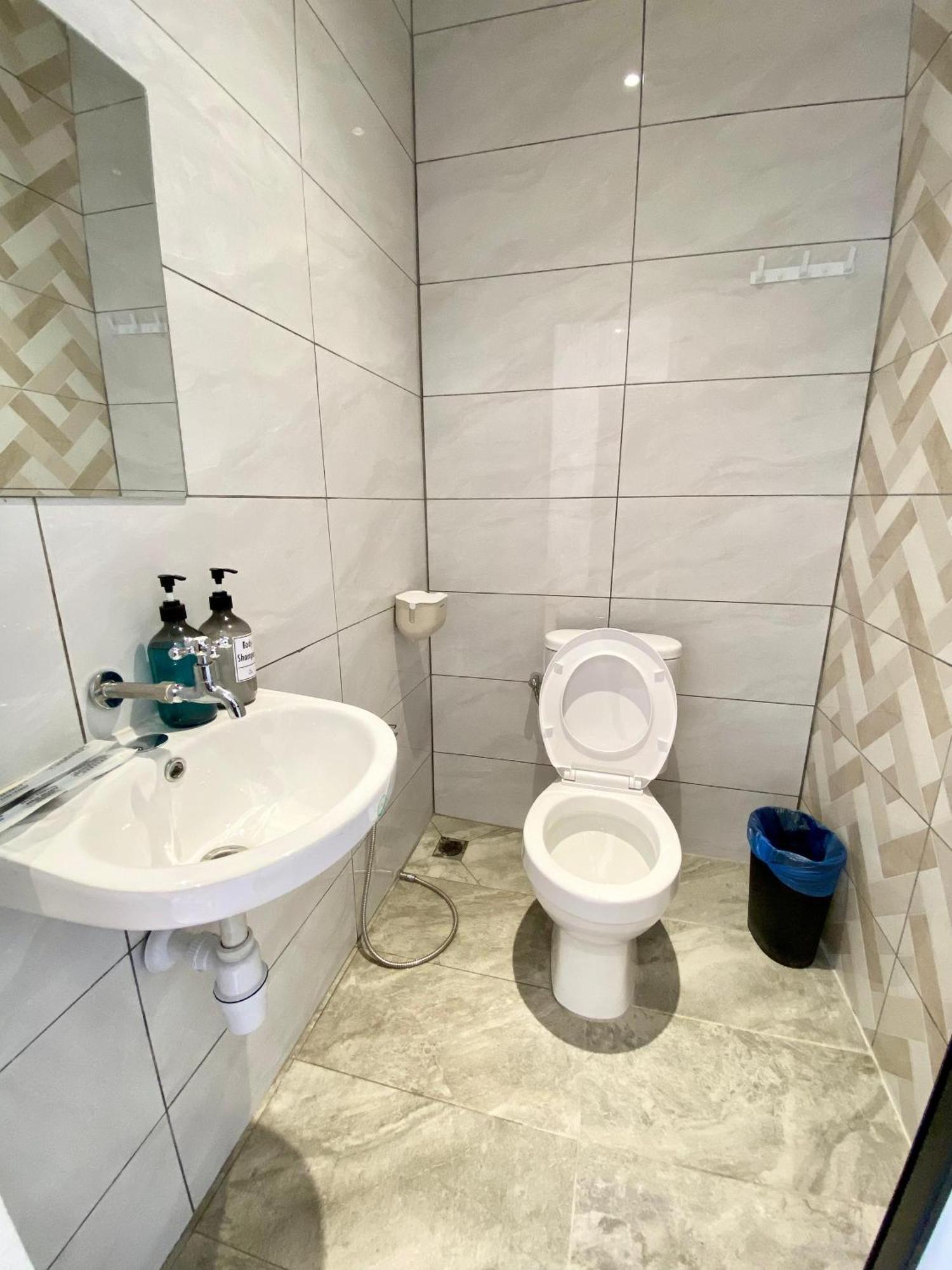 The 6N By Sky Hive Otel George Town Dış mekan fotoğraf